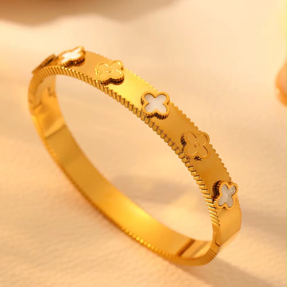 Designer Famous Branded Custom 18K Gold Plated Four...
